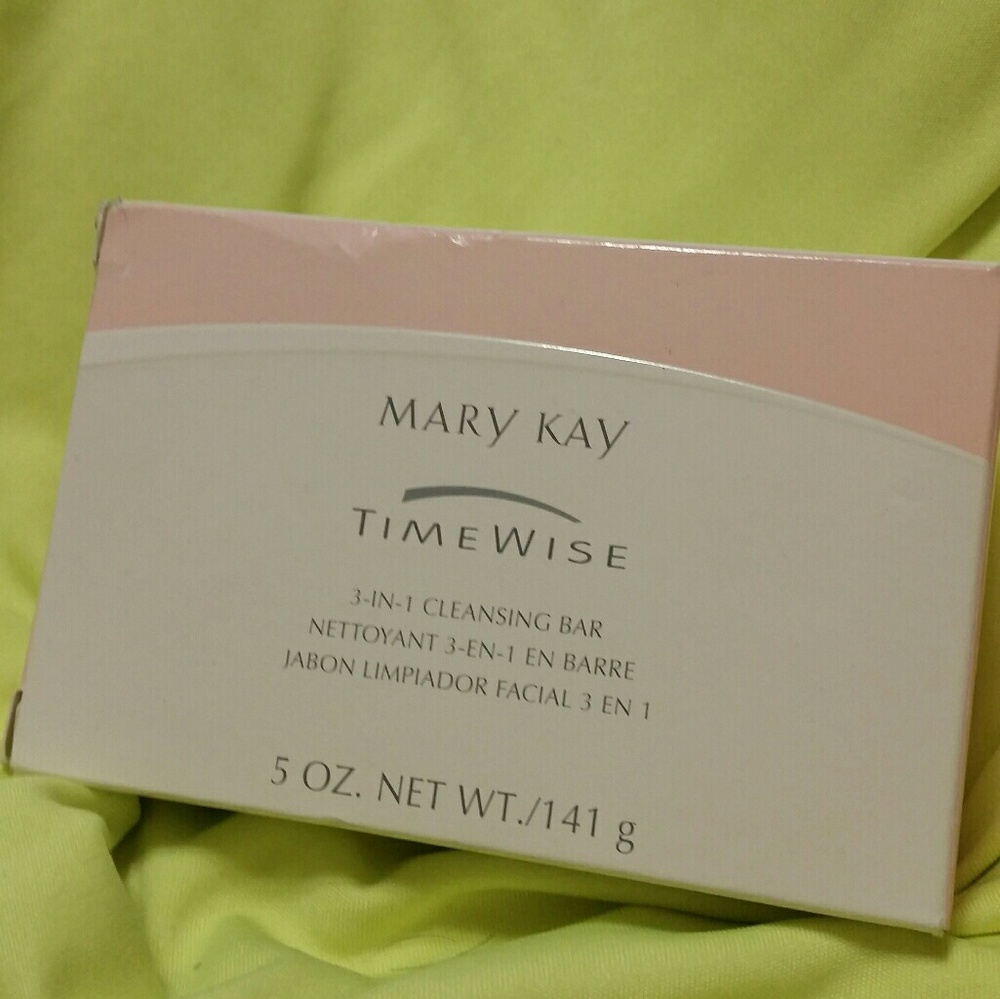 Mary Kay Timewise 3 in 1 Cleansing Bar